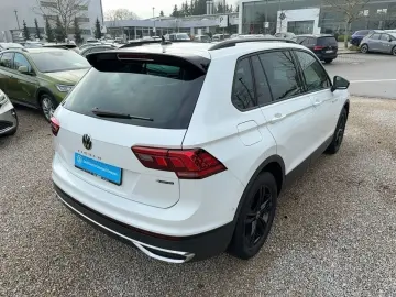 Tiguan Urban Sport TDi 4Motion DSG