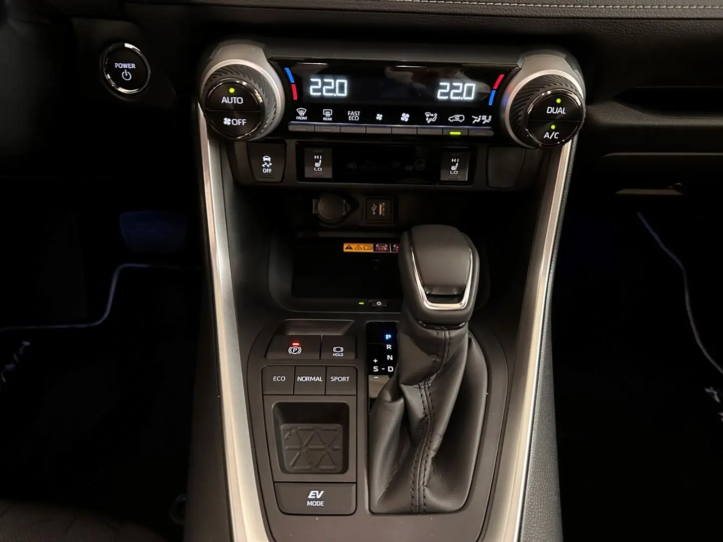 RAV 4 2.5 Hybrid Team D 4x2 *Navi*LED*CarPlay*