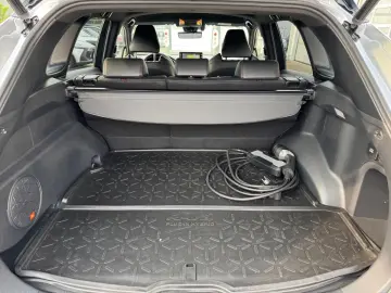 RAV4 2.5 Plug-In Hybrid 5-Türer Automatik