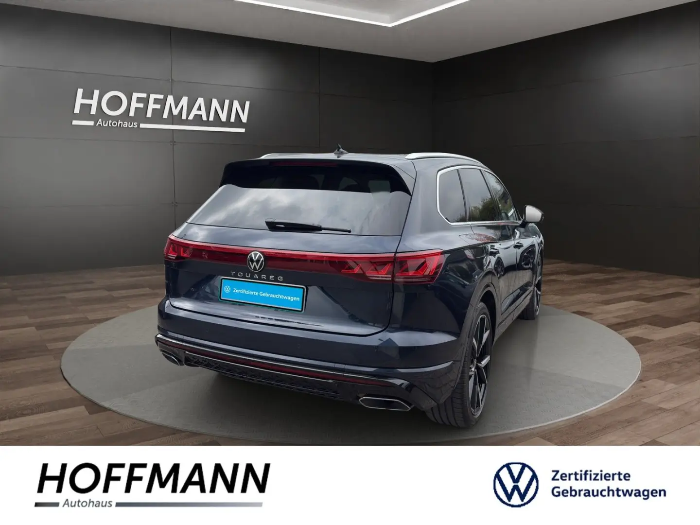 Touareg 3.0TDI R-Line 4Motion AHK+Pano+Matrix
