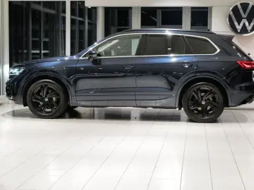 Touareg 3.0TDI R-Line Pano StdHz HuD Allradlenku
