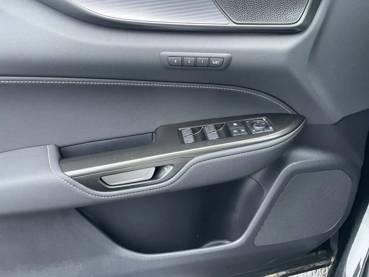 NX 350 h E-Four F Sport