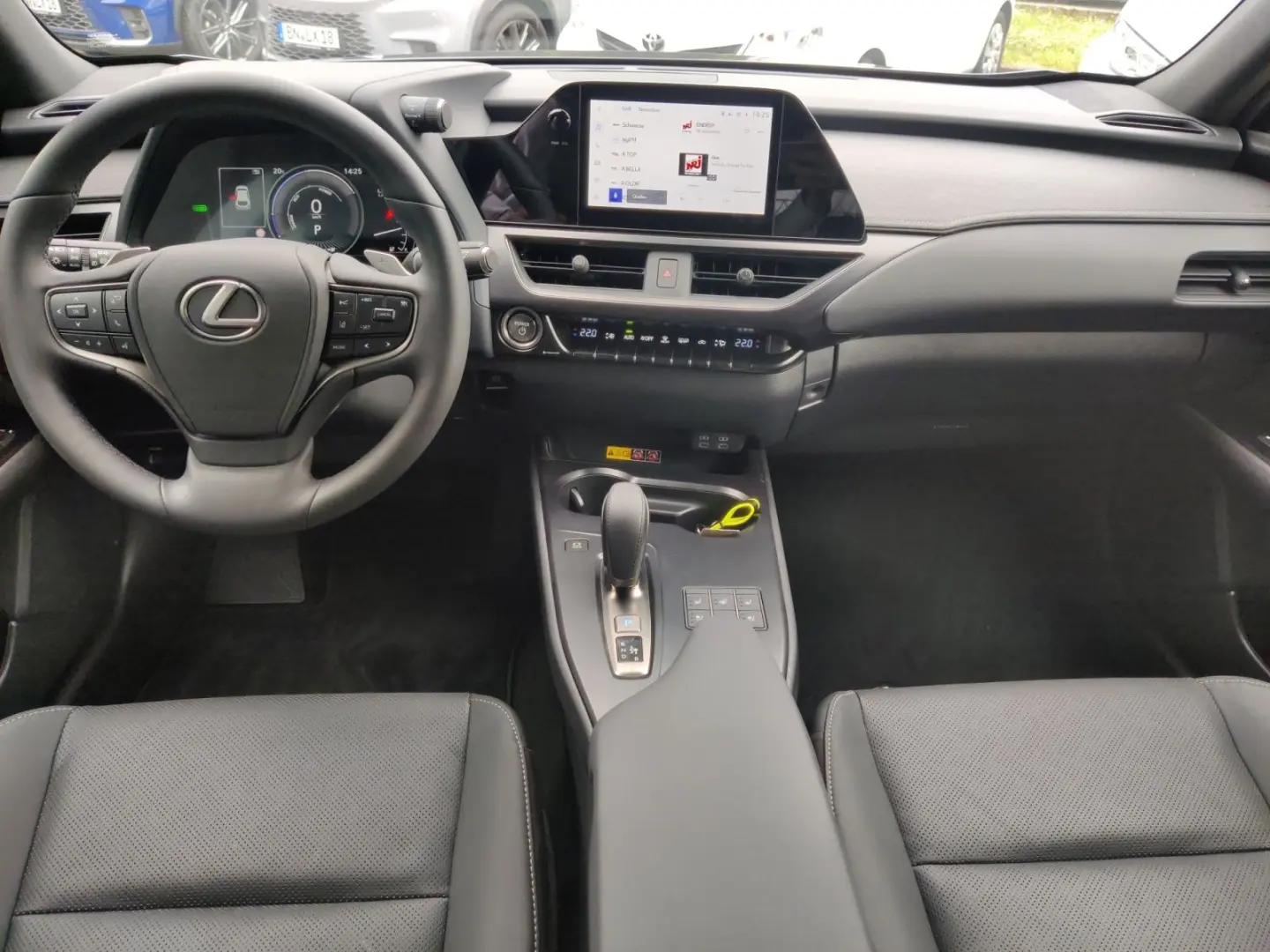 UX 300e Executive*Neues Modell 71,4kwH*