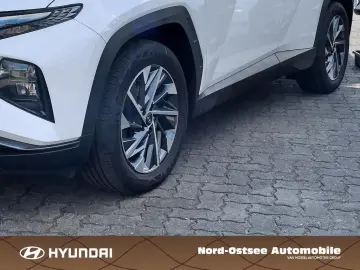 TUCSON TREND 2WD KAMERA LED TEMPO BLUETOOTH PDC