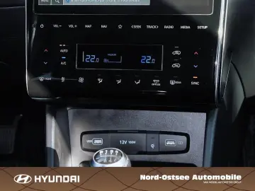 TUCSON TREND 2WD KAMERA LED TEMPO BLUETOOTH PDC