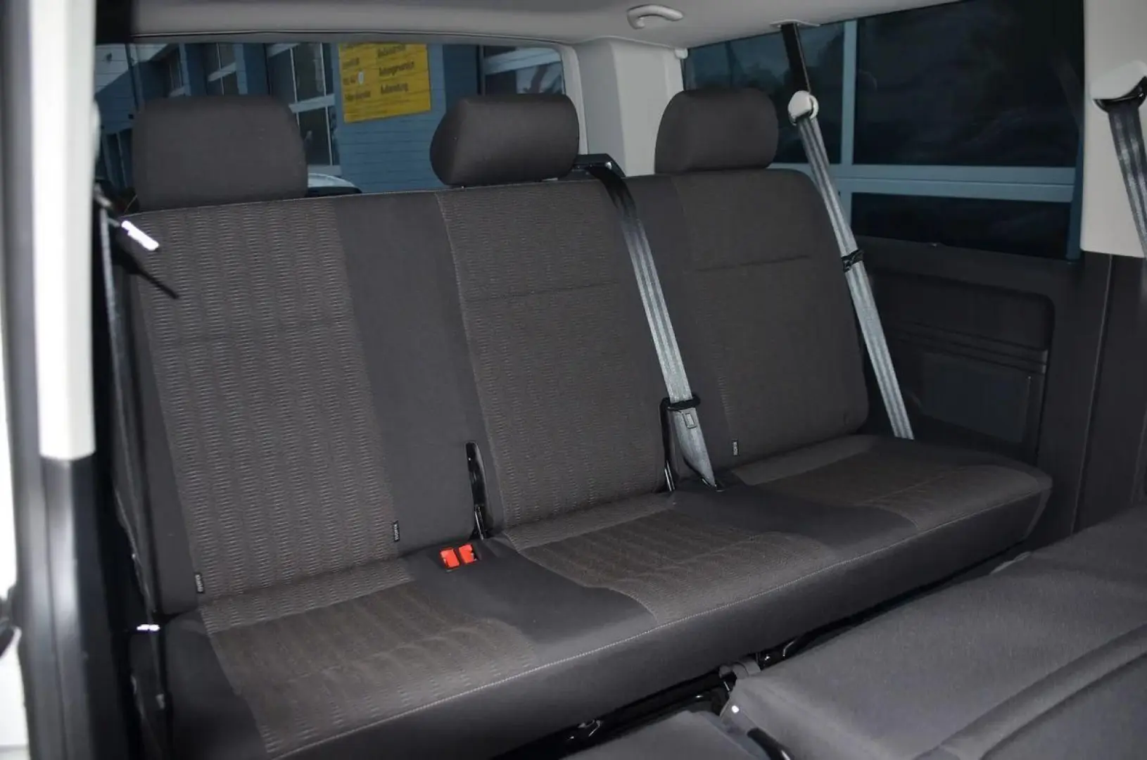 T6  Caravelle TDI DSG 9-SITZ Lang NAVI AHK VORBR