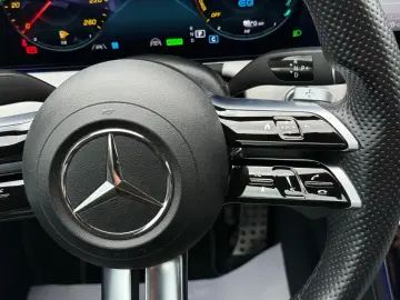 E 300de Lim,AMG,Widescreen,R-Kam,AHK,Distronic.