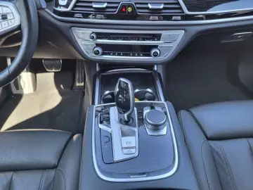 730 d xDrive M-Sport ACC Laserlicht HeadUp Memor