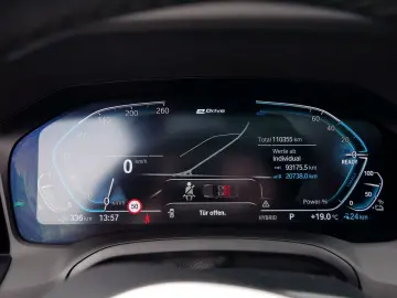 330 e M-Sport Sportpaket Bluetooth HUD Navi Klim