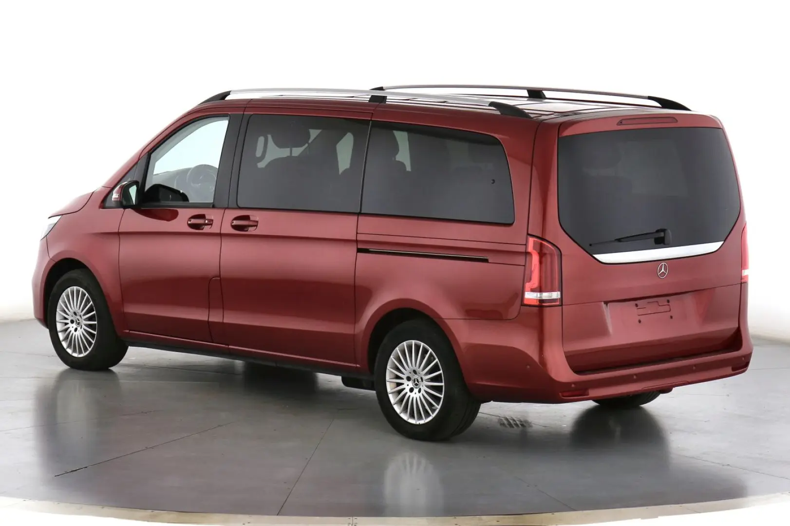 V 250 d 4M Edition lang L2 Sport-P+Distro+LED+7S