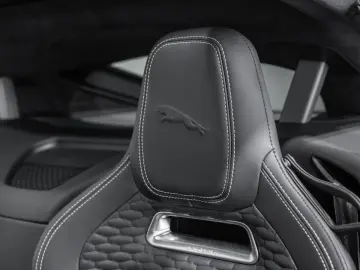 F-Type Coupe P450 AWD / Jahreswagen