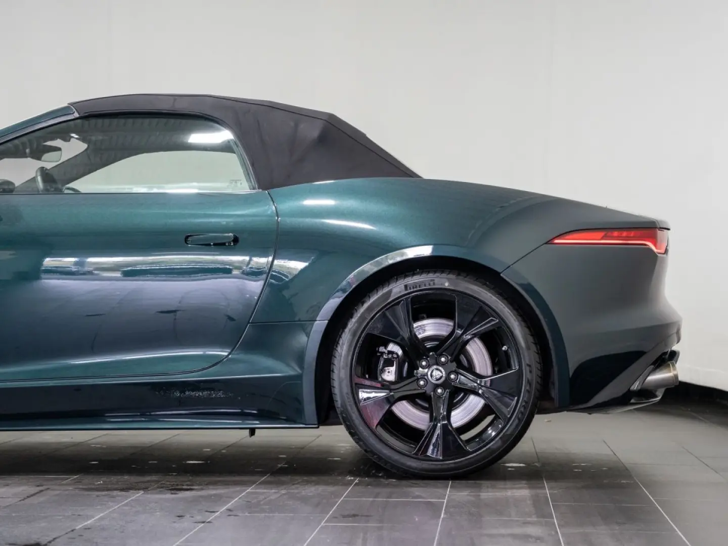 F-Type Cabriolet P450 AWD / Performance-Sitze