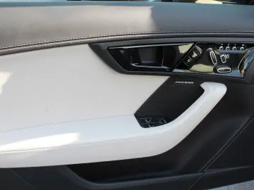 F-Type R  P575  V8  AWD Cabrio 5 Jahre Garantie