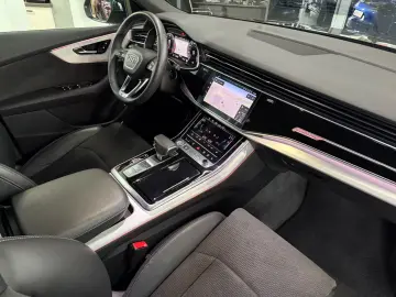 Q8 3.0 TDI S-Line Quattro*BLACK*HD-MATRIX*LUFT*