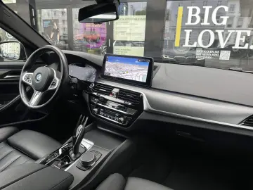 530e xDrive Touring M Sport Laser DA Prof PA+ HK