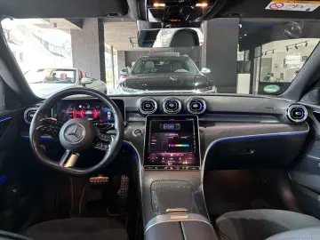 C 200 4Matic///AMG LINE//AMBIENTE/KAMERA/CARBON/