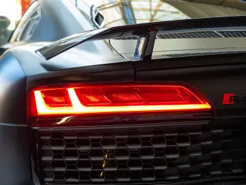 Audi R8 V10  Performance