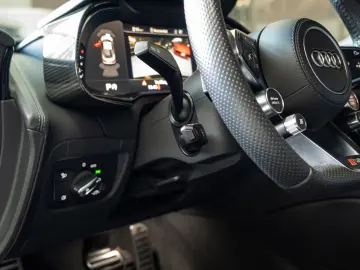 Audi R8 V10  Performance