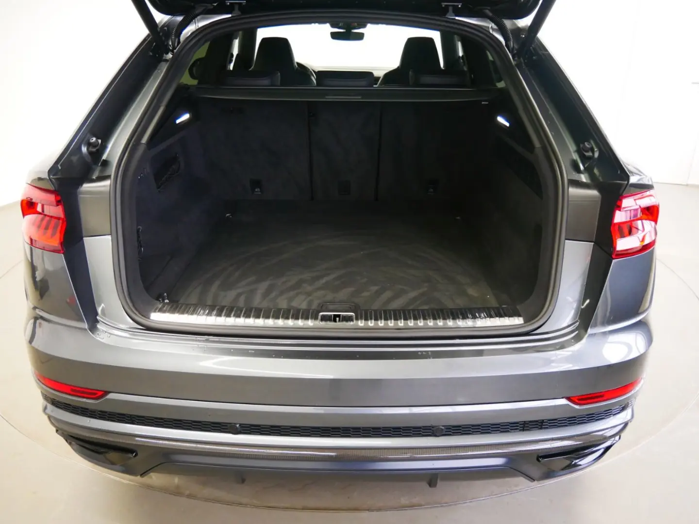 Q8 45 TDI qu. S line comp.+ MATRIX AHK PANO