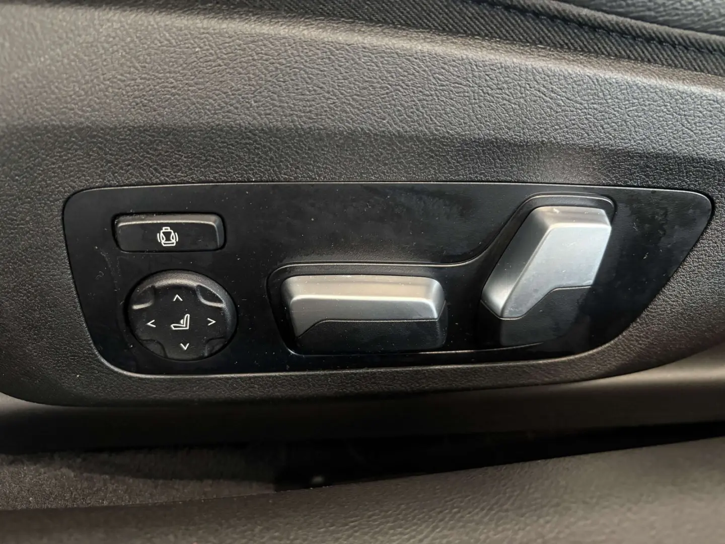 M440i Coupé M Sport DA Laser HuD HiFi 19