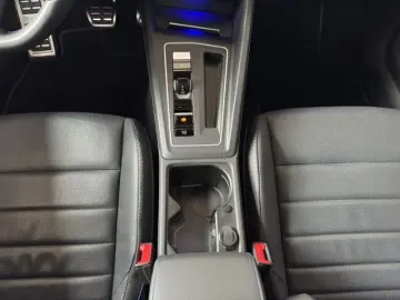 Golf VIII R 4M Matrix/Pano/Leder/Kamera/Navi/ACC