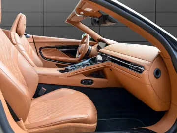 DB12 Volante