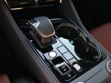 Touareg 3.0 TSI 4M-VIRTUAL-PANO-LUFT-CAM-ACC-AHK