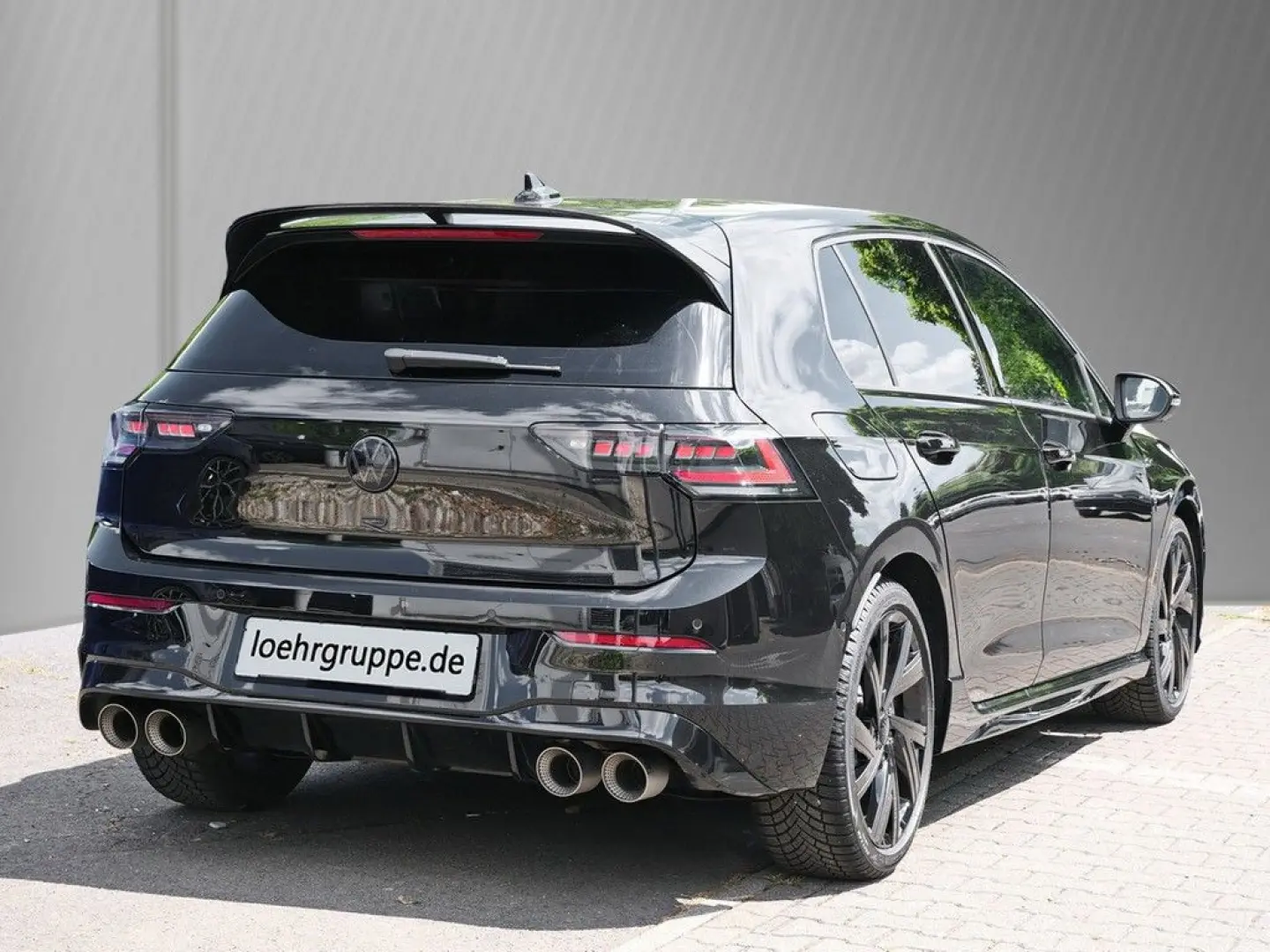 Golf VIII Lim. 2.0 TSI R 4Motion Black Edition *