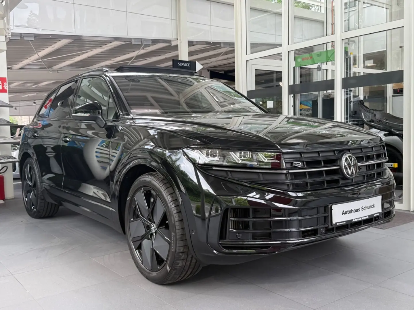 Touareg R PANO/SOFTCL/SITZKLIMA/MASSAGE/DYNAUDIO