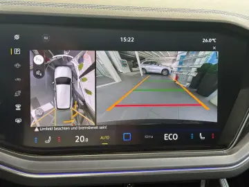 Touareg R PANO/SOFTCL/SITZKLIMA/MASSAGE/DYNAUDIO