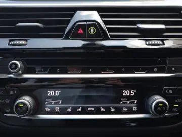 540i xDrive Limousine M Sport/Head-Up/DAB/HK/SHZ