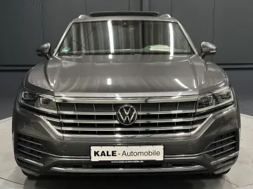 VW Touareg Elegance 4Mot.*21Zoll*PANORAMA*DYNAUDIO*