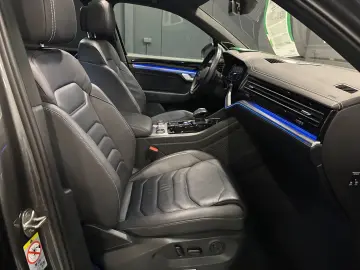 VW Touareg Elegance 4Mot.*21Zoll*PANORAMA*DYNAUDIO*