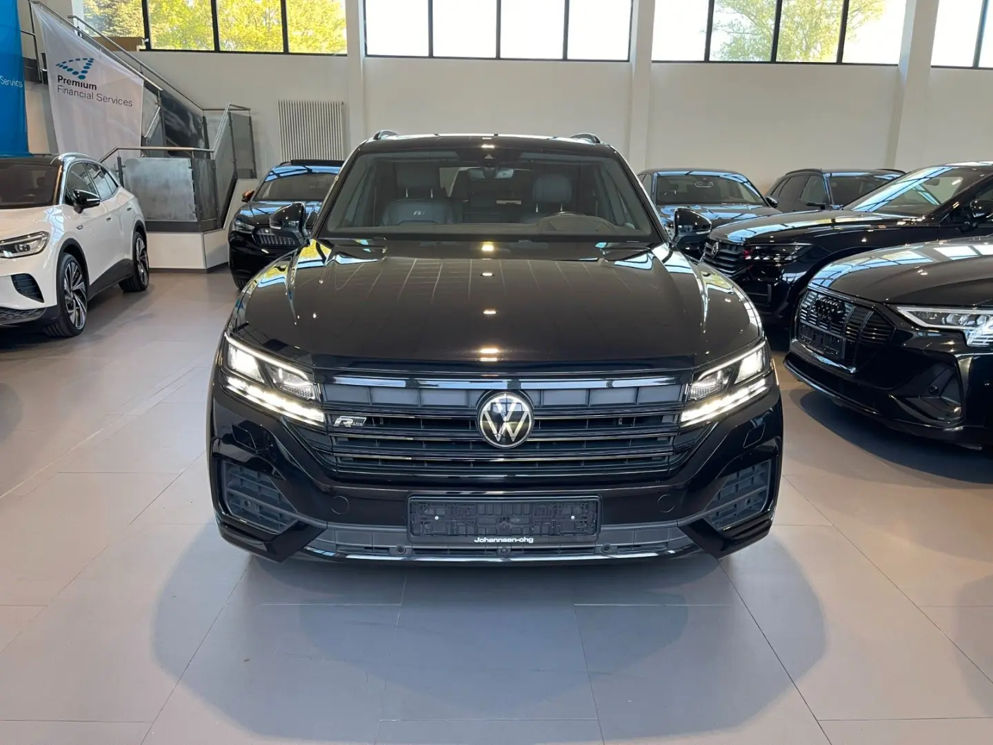 VW Touareg R-Line 4M AID/MATRIX/PANO/HUD/360°/AHK
