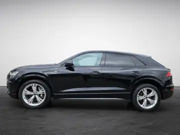 Audi Q8 45 TDI tiptronic quattro S line NaviPlus LED