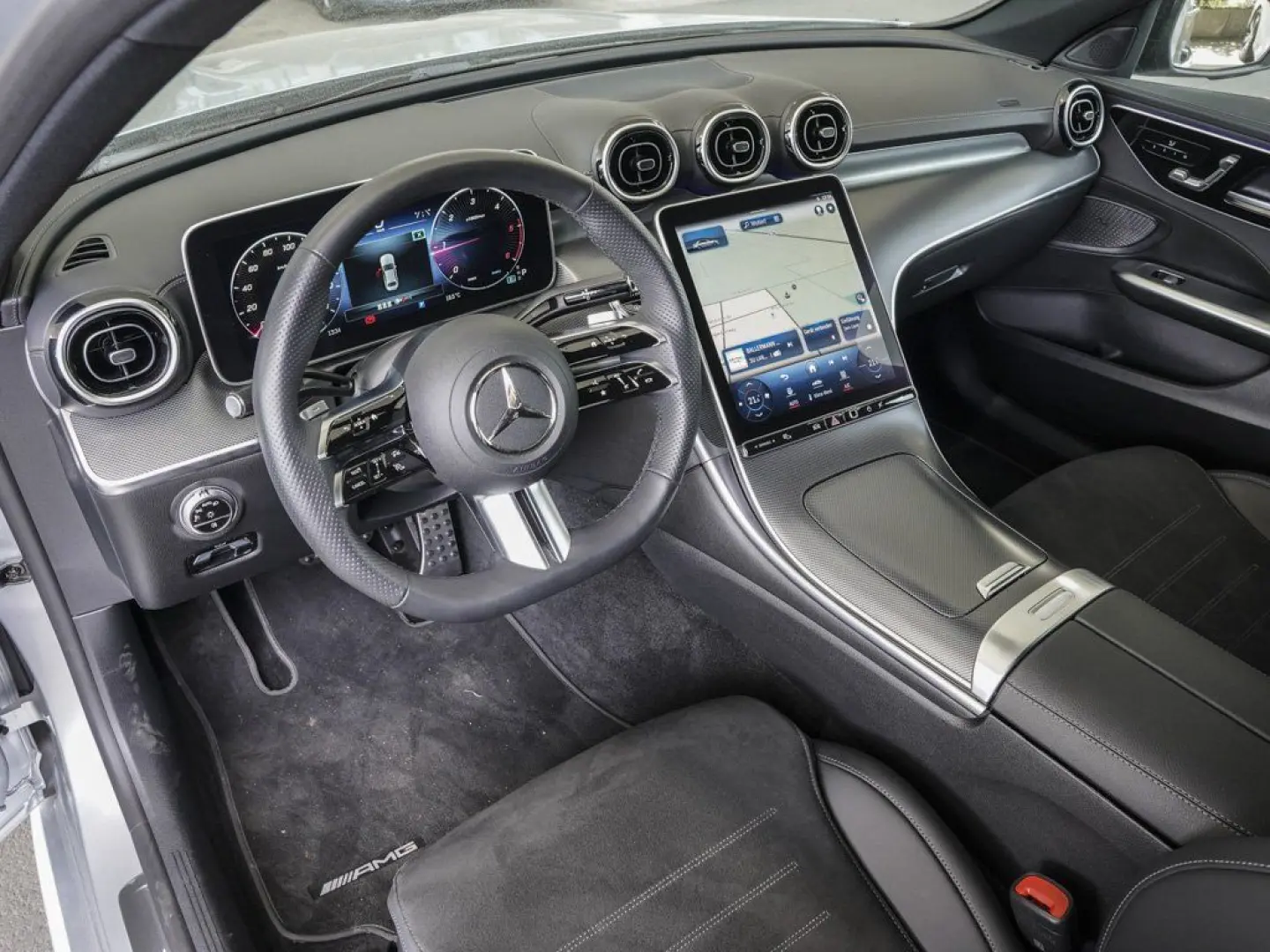 C 300 d 4M AMG Digital-Light 360°-Kamera AHK