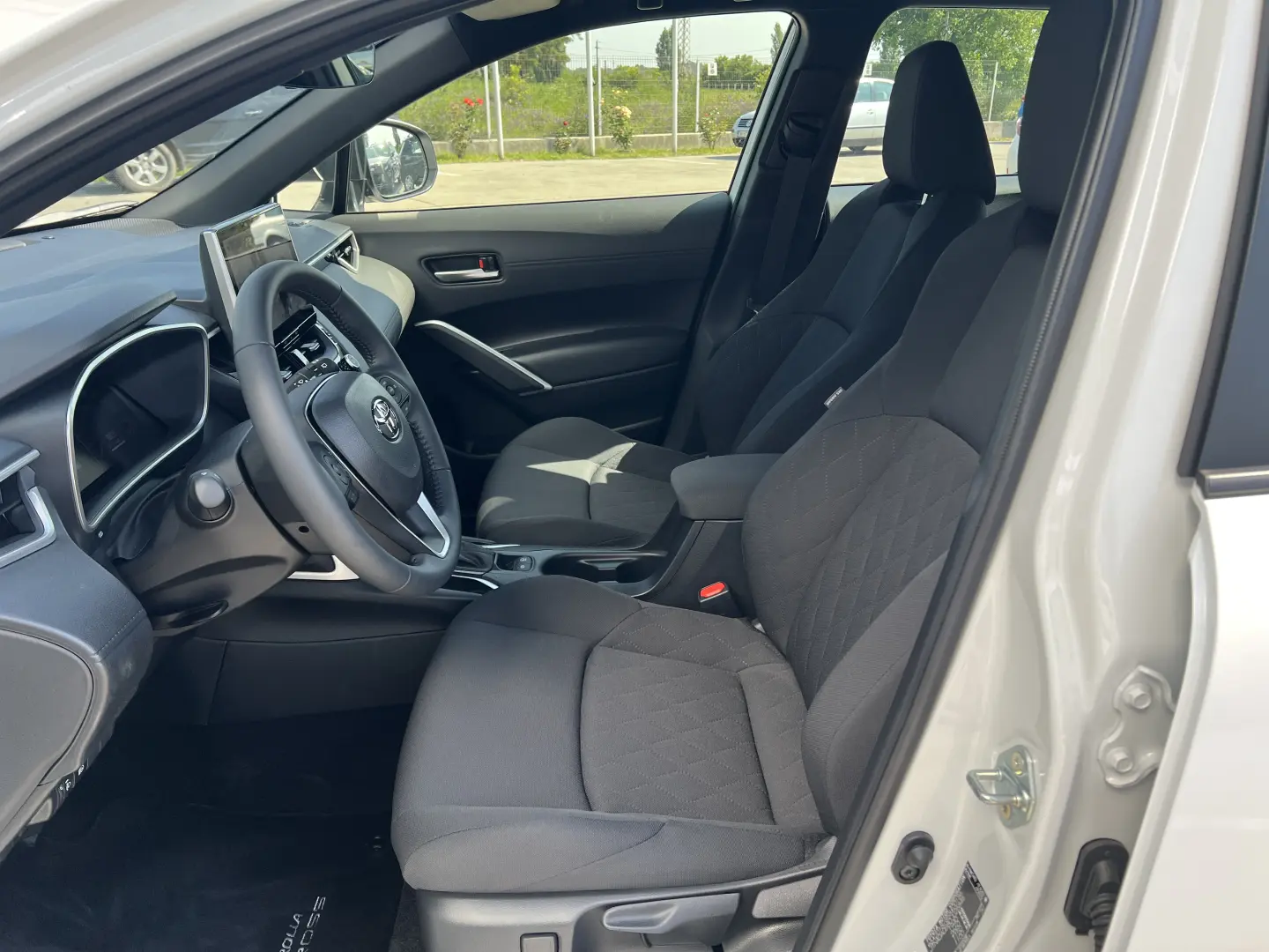 Auto ca NOU Dealer Toyota