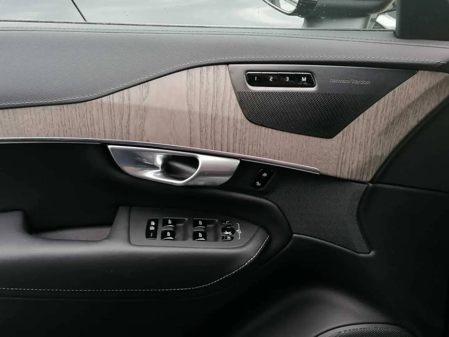 XC90 T8 AWD Recharge Plus Bright