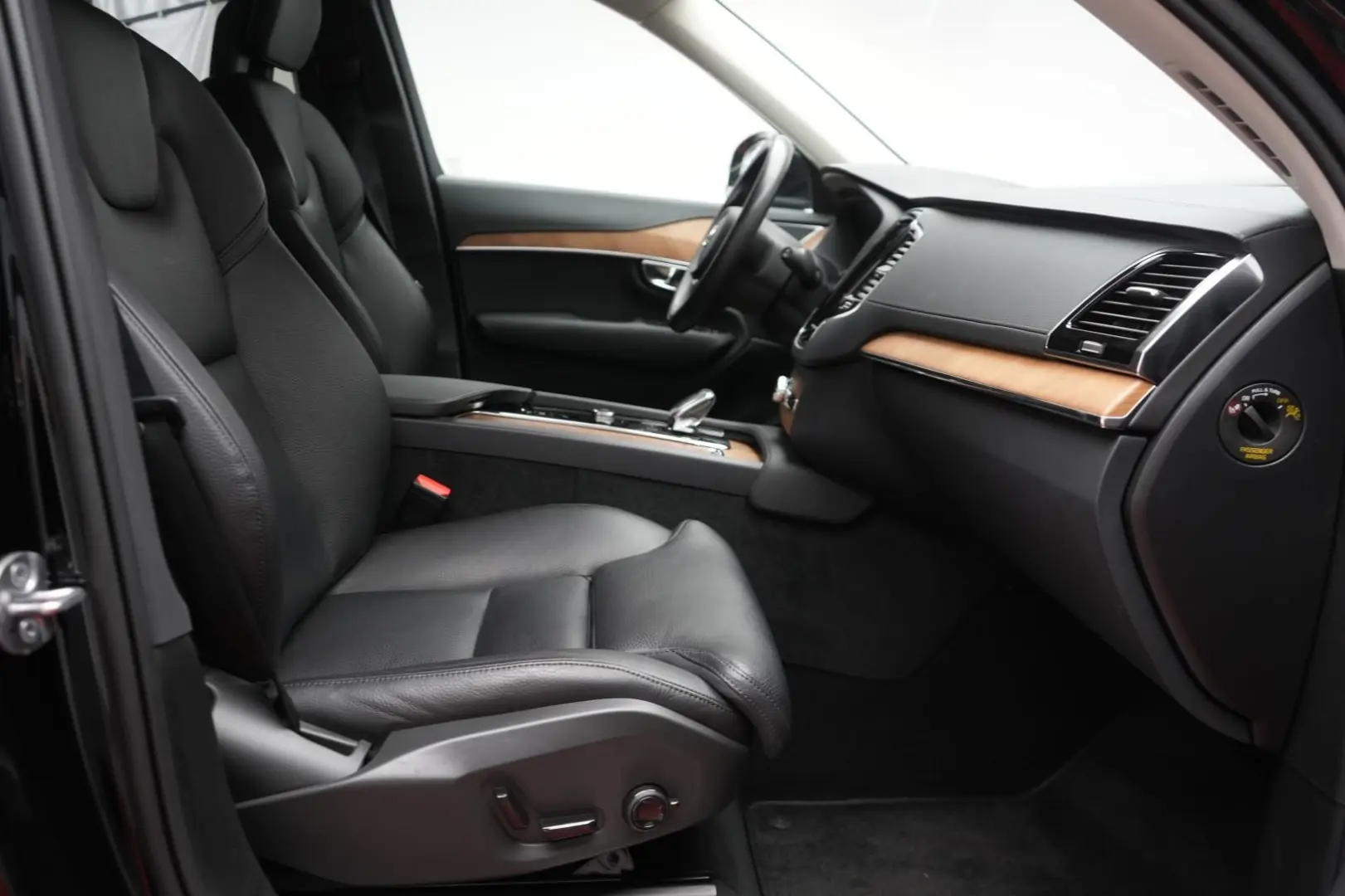 XC 90 B5 D AWD Geartronic Inscription Navi/Leder