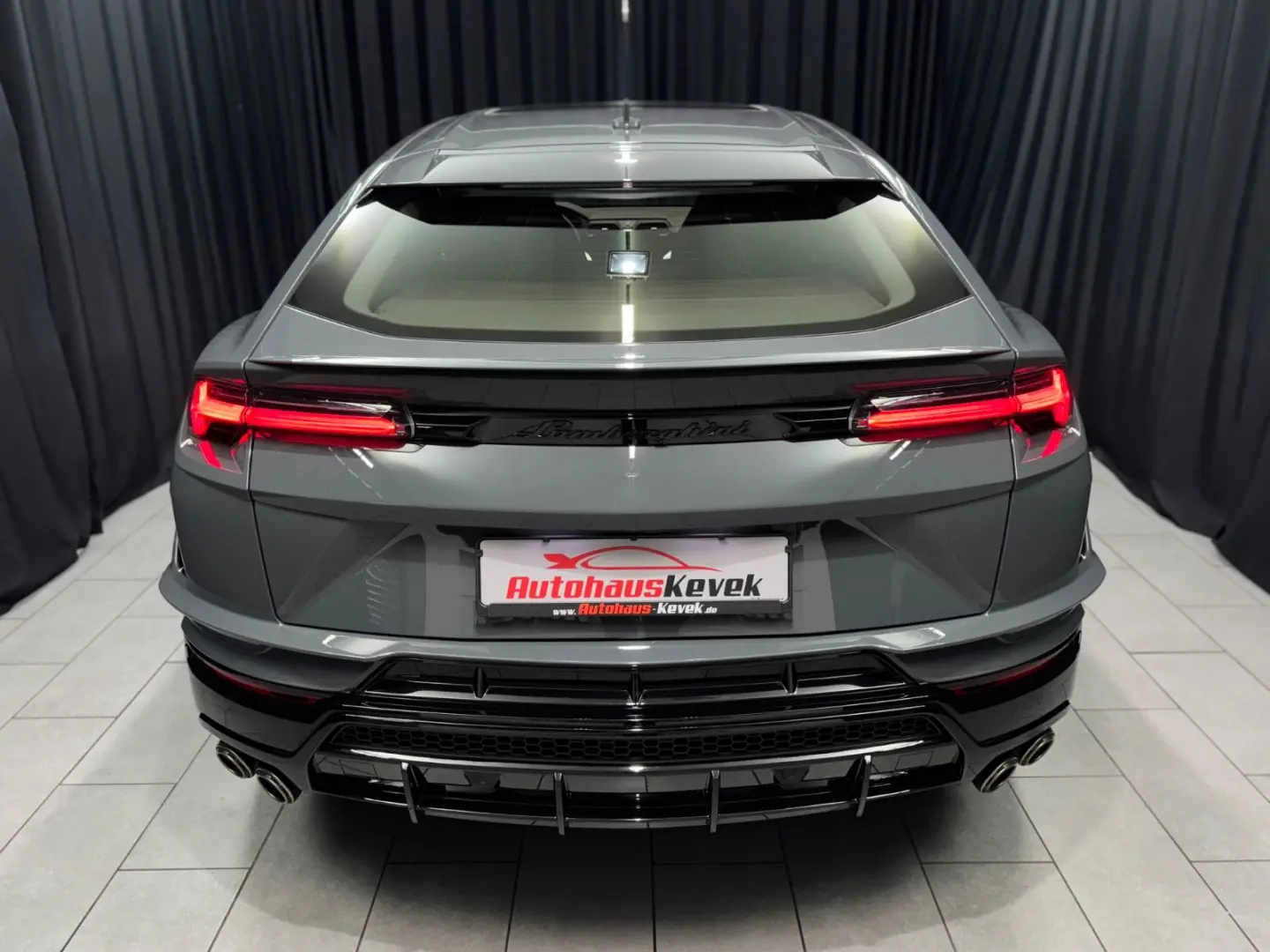 URUS S|AKRAPOVIC|B/O|ANIMA|SOFT-CLOSE|23-ZOLL|