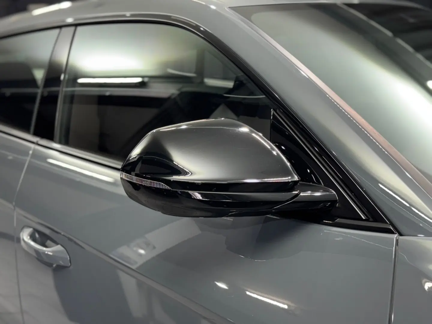 URUS S|AKRAPOVIC|B/O|ANIMA|SOFT-CLOSE|23-ZOLL|