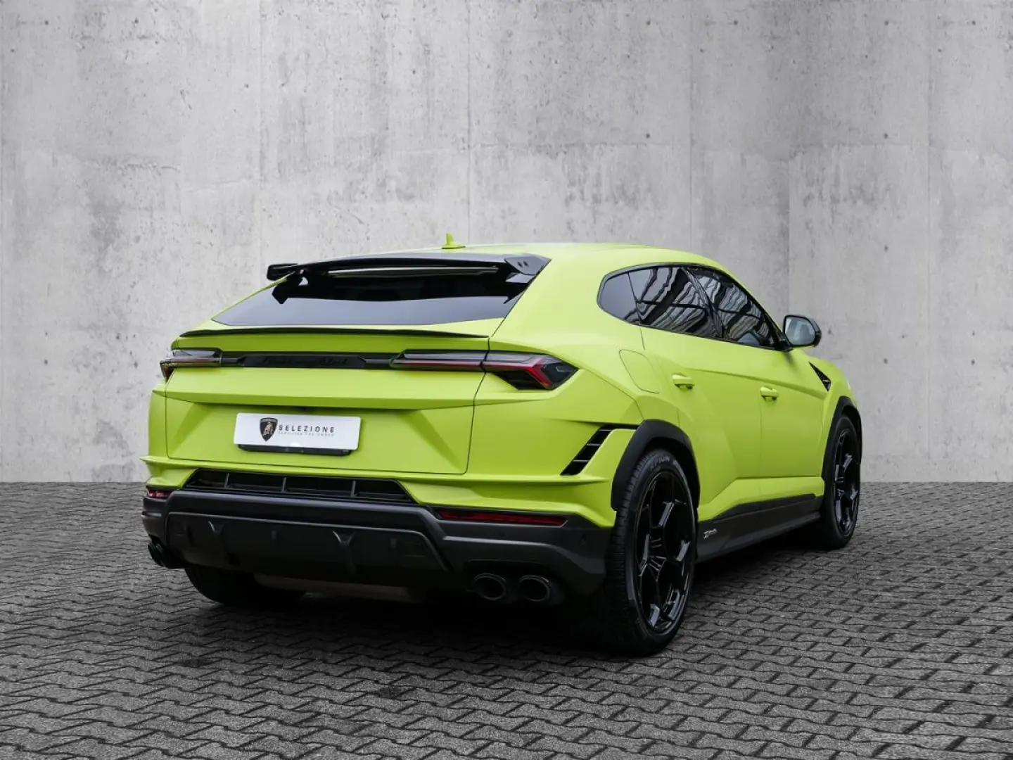 Urus Performante Verde Aiace Matt
