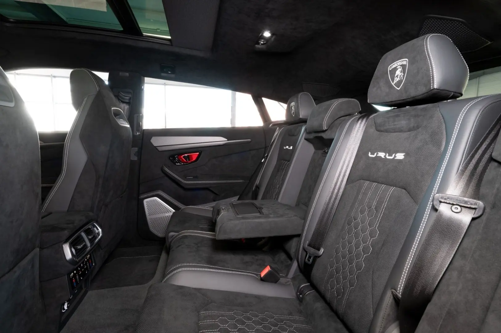 Urus Performante|FULL CARBON|AKRAPOVIC|B&O|VOLL