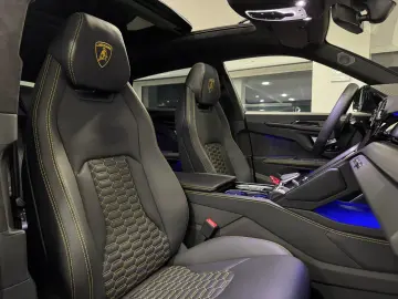 Urus S*StylePack*3D-B&O*360*AIR*23ZOLL*PANO*SOFT