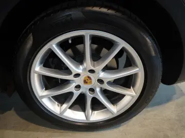 Cayenne 3.0 V6*Pano*Luft*20 Zoll*BRD-U-frei*1.Hd