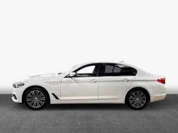 530e Aut. Sport Line Head-Up-Display