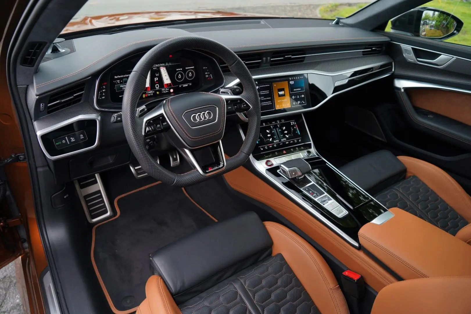 RS6 PERFORMANCE UNIKAT B&O ADV. CARBON EXT. LASE