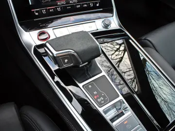 RS6 Avant DYNAMIK+HuD PANO B&O LASER STANDHZ 305