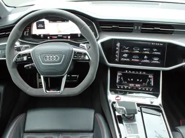 RS6 Avant BLACK AHK PANO LASER HUD 280km/h LUFT