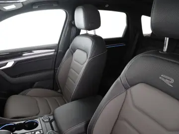 Touareg 3.0 TDI DSG 4MOTION R-Line | STANDH. |